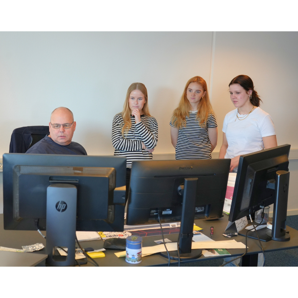 Piger fra 9. kl. får indblik i virksomheden